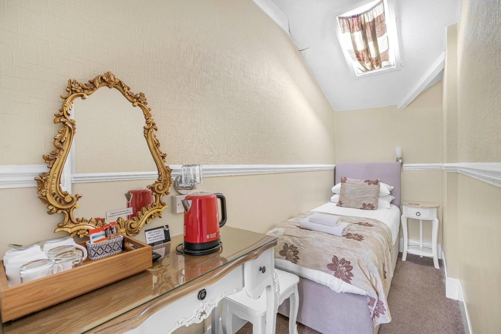 Summerlands Guest House 토키 외부 사진